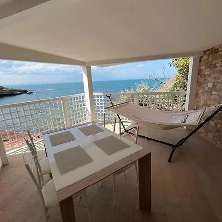 Apartment Fronte Mare Agnone Bagni
